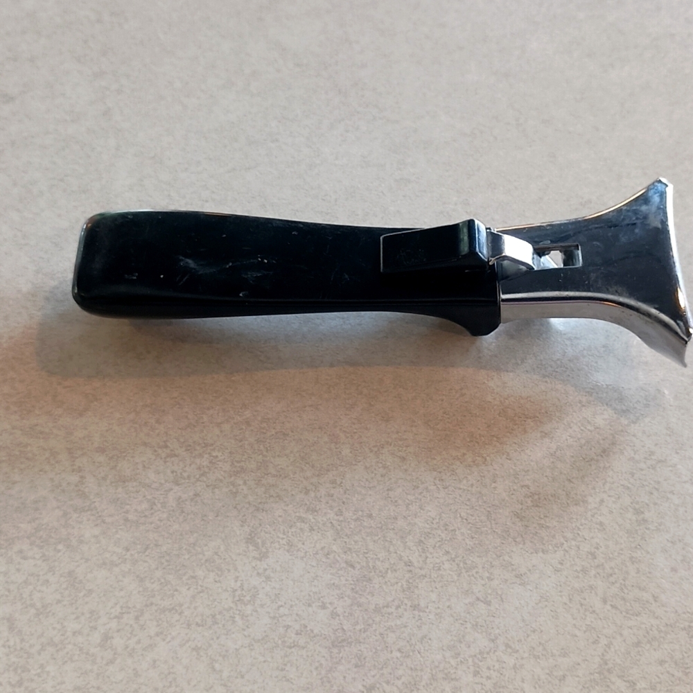 Corningware Handle holder For Removing From Oven. Vintage.